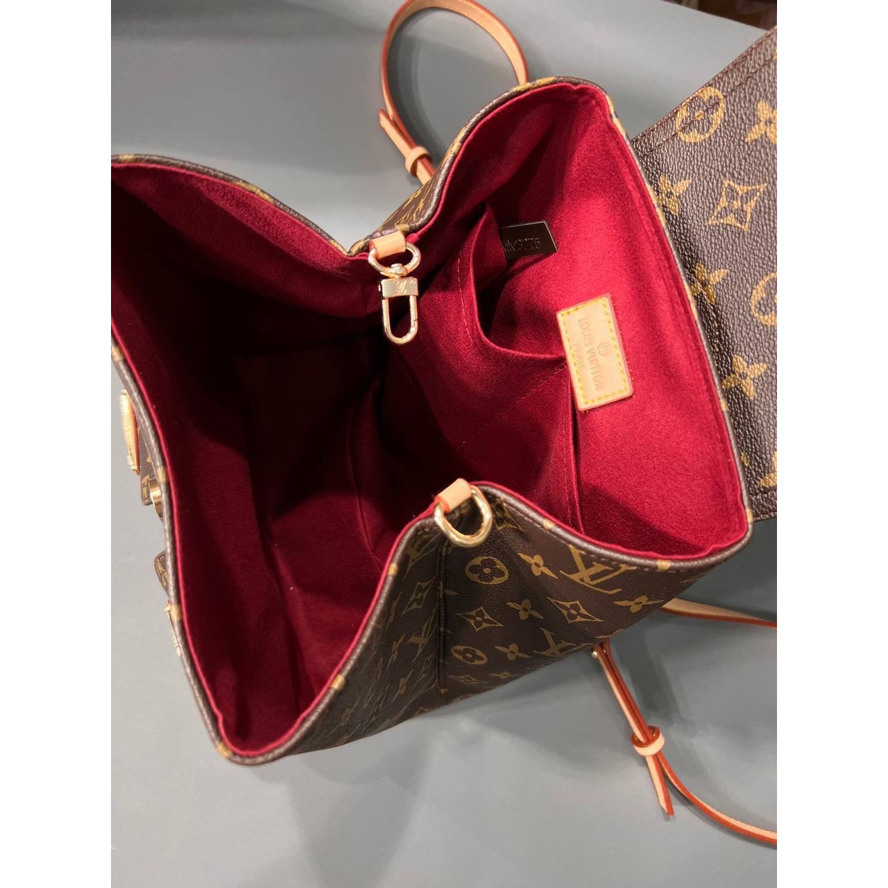 LV LOUIS VUITTON - Venice Backpack