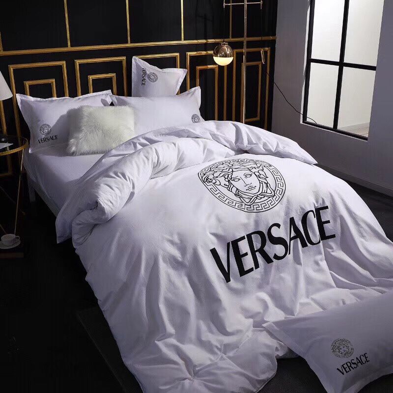 Versace 6 pieces Bed Cover Set Code C055